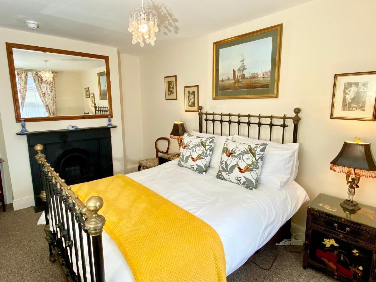 Lala Mundi Bed and Breakfast Brading Exteriör bild