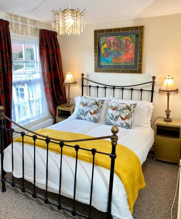 Lala Mundi Bed and Breakfast Brading Exteriör bild